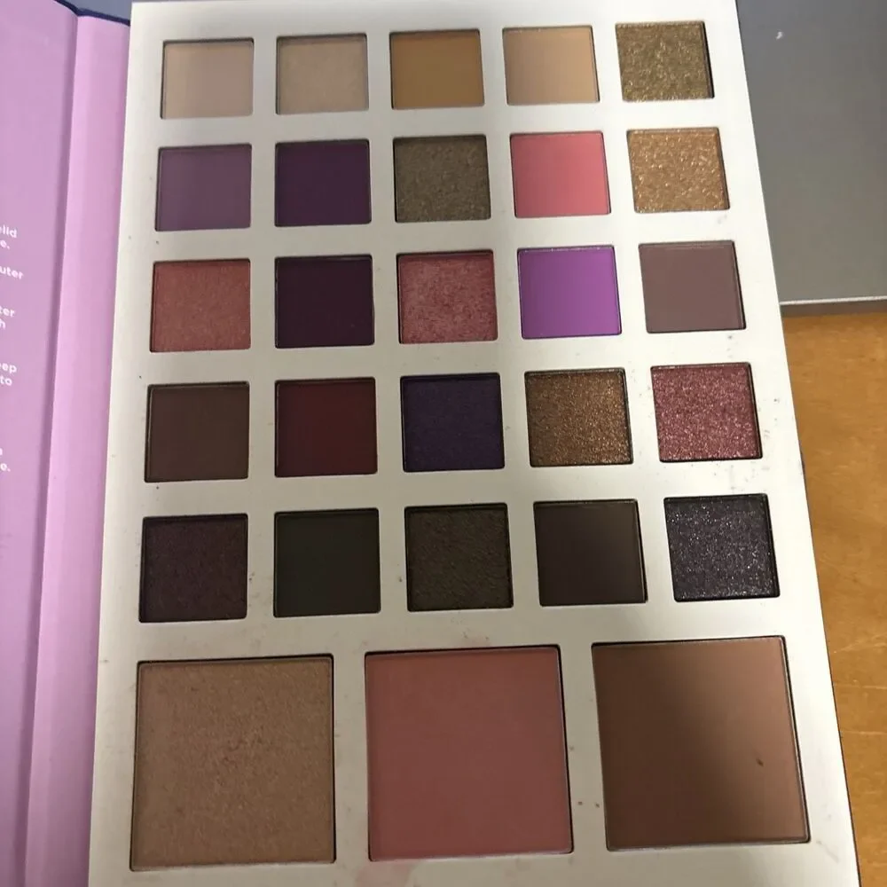 PROFUSION Beauty Book Eye & Face Set 25 Shadows 1 Highlighter 1 Blush 1 Bronzer